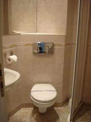 Отель Kapri Hotel София Двухместный номер с 1 кроватью или 2 отдельными кроватями-17